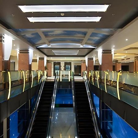 Aria Barito Hotel Banjarmasin  Buitenkant foto