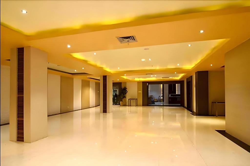 Aria Barito Hotel Banjarmasin  Buitenkant foto