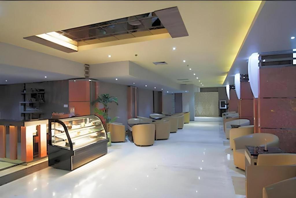Aria Barito Hotel Banjarmasin  Buitenkant foto