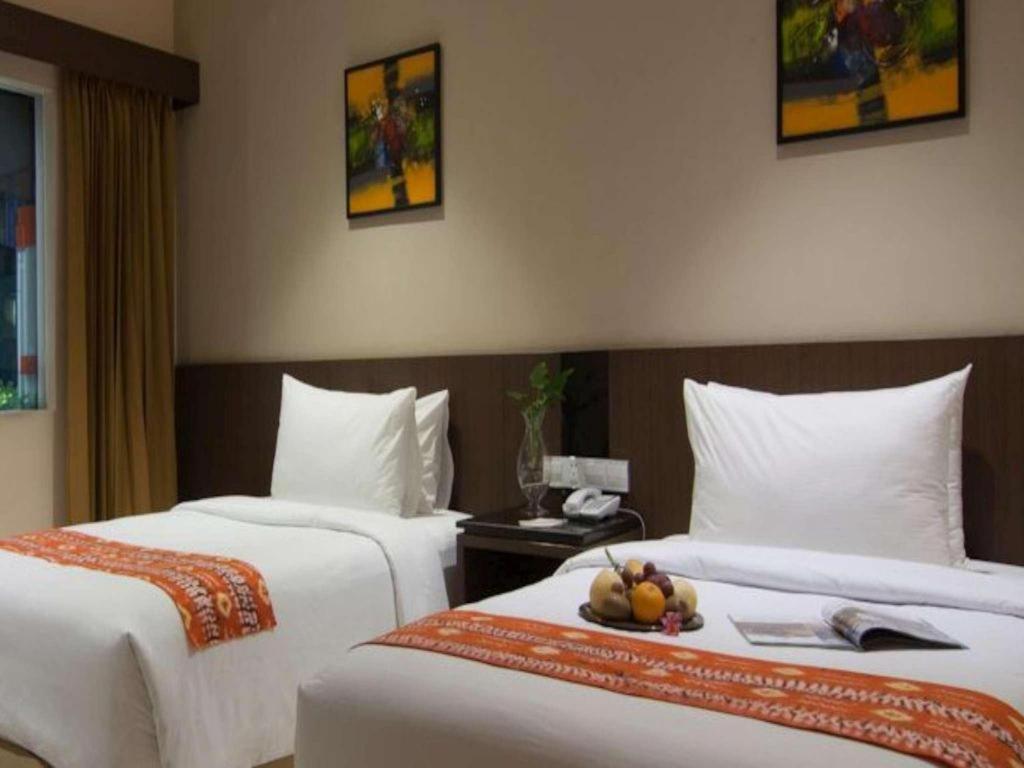 Aria Barito Hotel Banjarmasin  Buitenkant foto