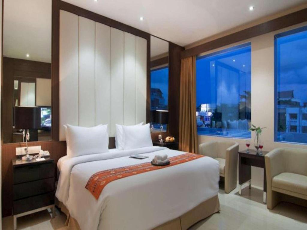 Aria Barito Hotel Banjarmasin  Buitenkant foto