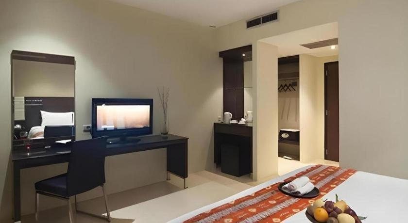 Aria Barito Hotel Banjarmasin  Buitenkant foto