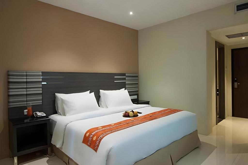 Aria Barito Hotel Banjarmasin  Buitenkant foto