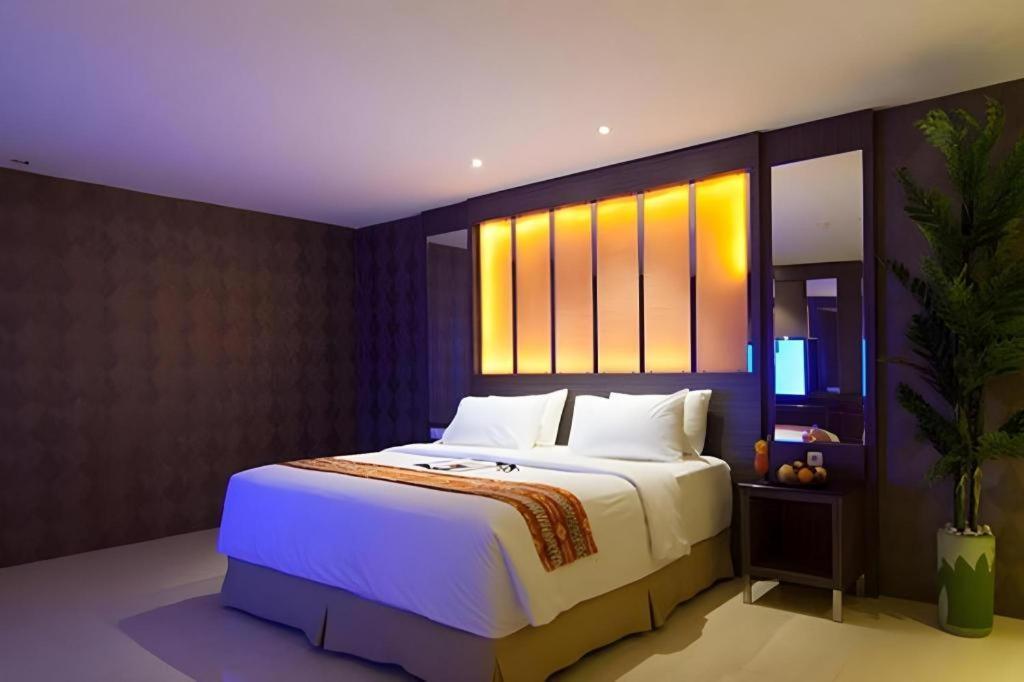 Aria Barito Hotel Banjarmasin  Buitenkant foto