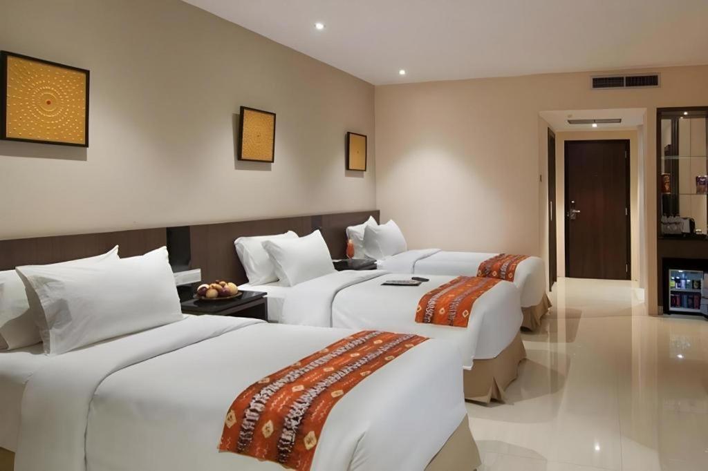 Aria Barito Hotel Banjarmasin  Buitenkant foto