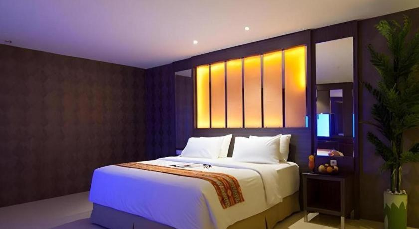 Aria Barito Hotel Banjarmasin  Buitenkant foto