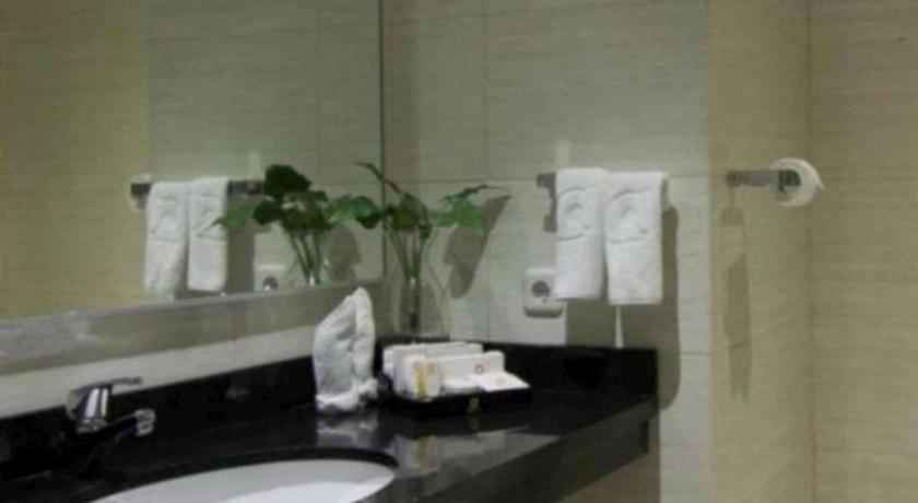 Aria Barito Hotel Banjarmasin  Buitenkant foto